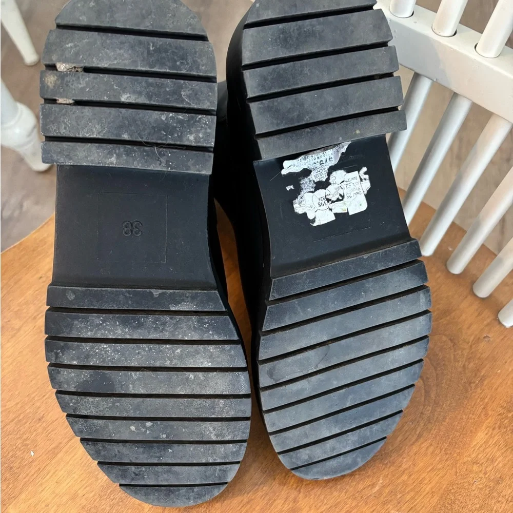 Black Leather Chelsea Boots - Picture 3 of 4